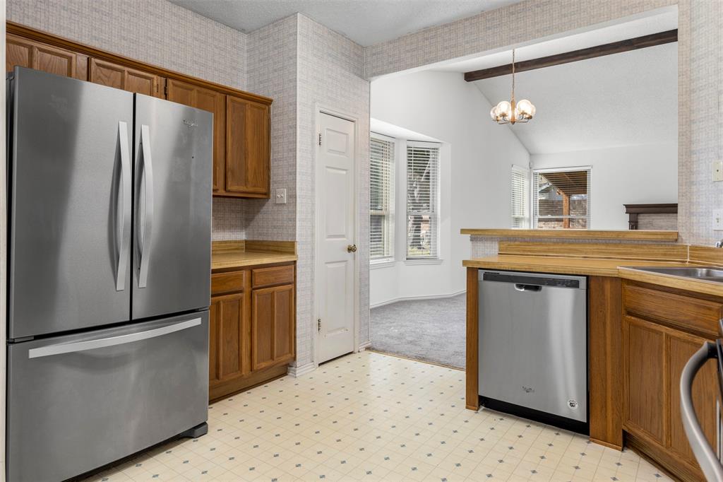 427 Wheatridge Street Property Photo 8
