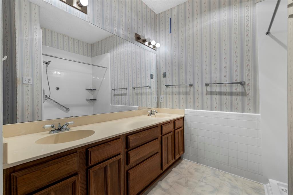 427 Wheatridge Street Property Photo 11