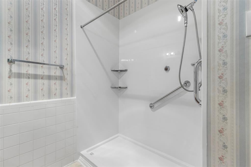 427 Wheatridge Street Property Photo 12