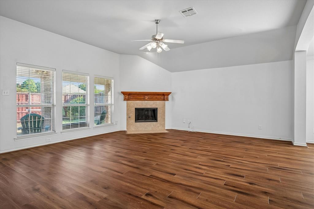 8016 Silverado Trail Property Photo 4