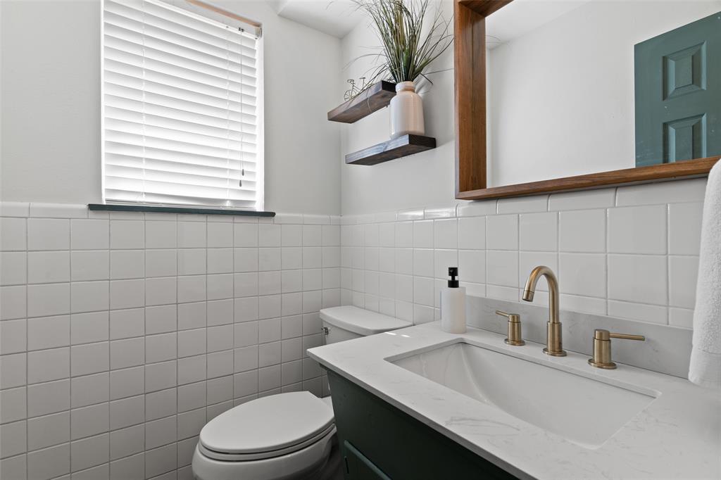 10540 Silverock Drive Property Photo 17