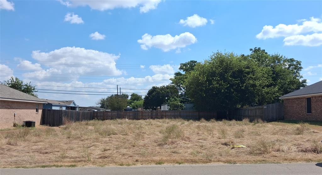 166 Lake Forest Drive Property Photo 1