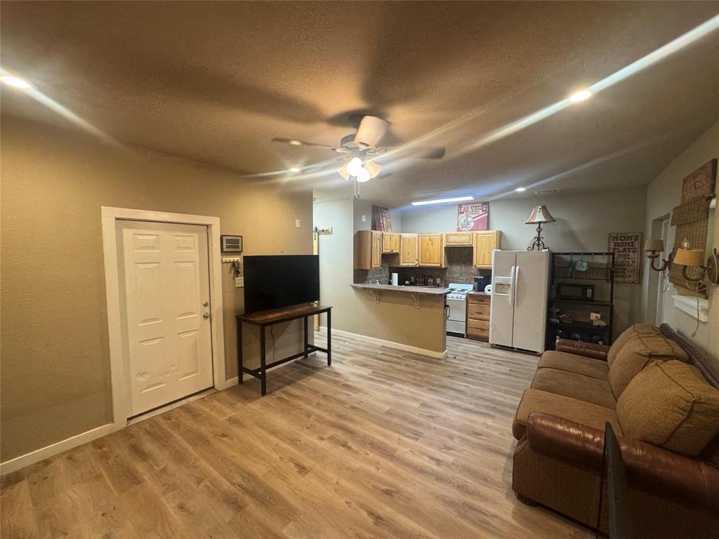 4163 Fm-730 Property Photo 34