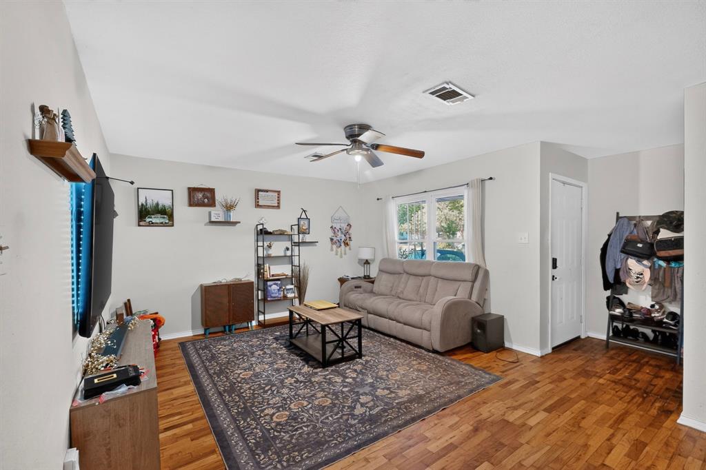 551 Dawson Drive Property Photo 7