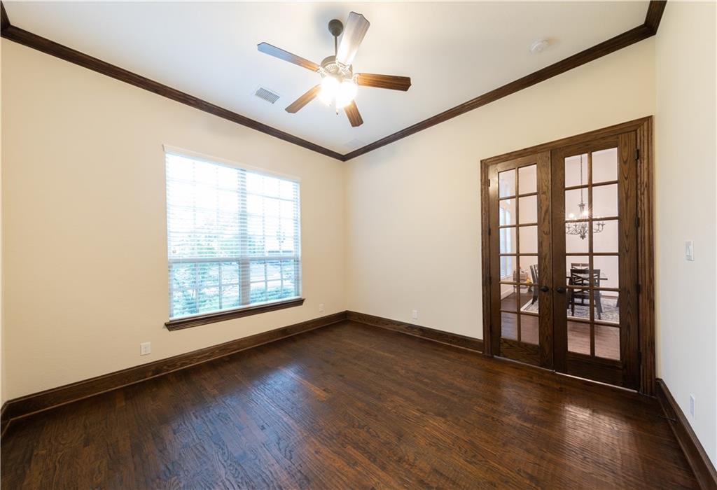 879 Grassy Shore Court Property Photo 7