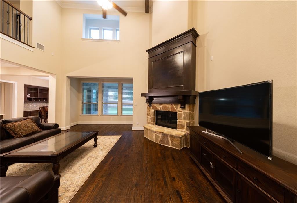 879 Grassy Shore Court Property Photo 8