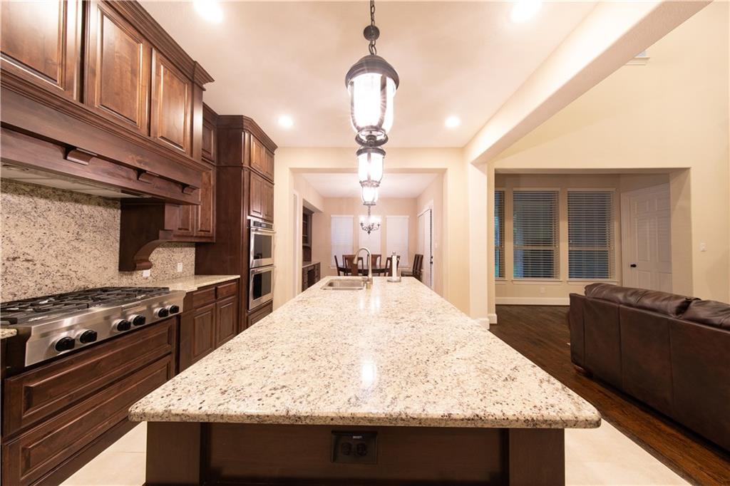 879 Grassy Shore Court Property Photo 13