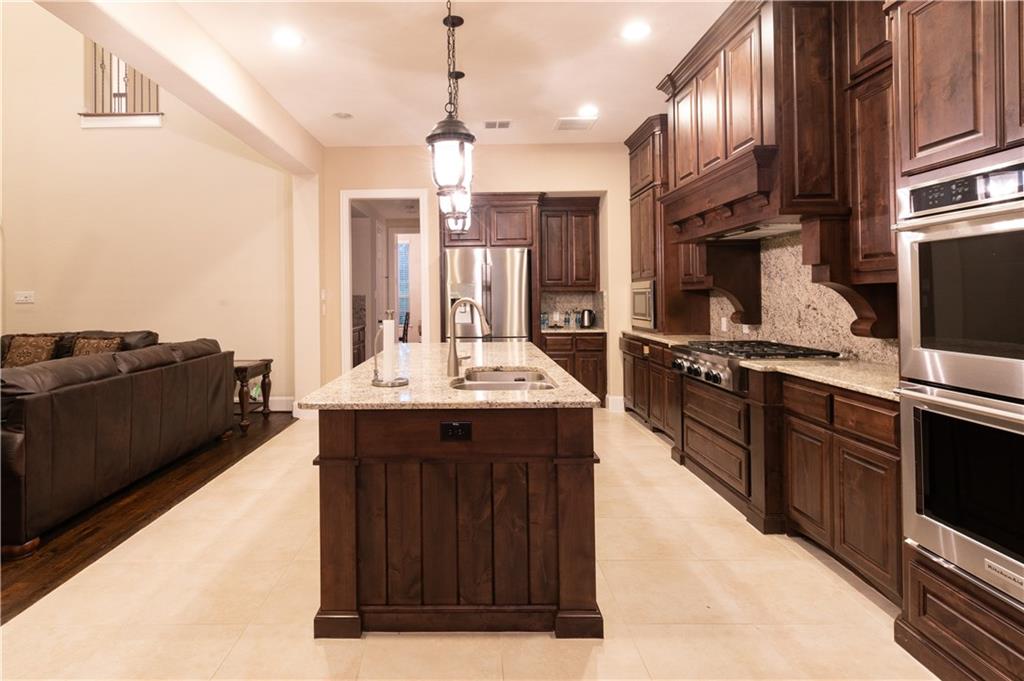 879 Grassy Shore Court Property Photo 14