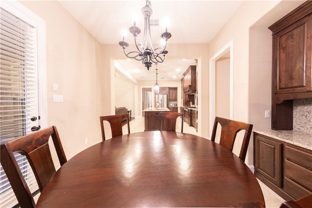 879 Grassy Shore Court Property Photo 16