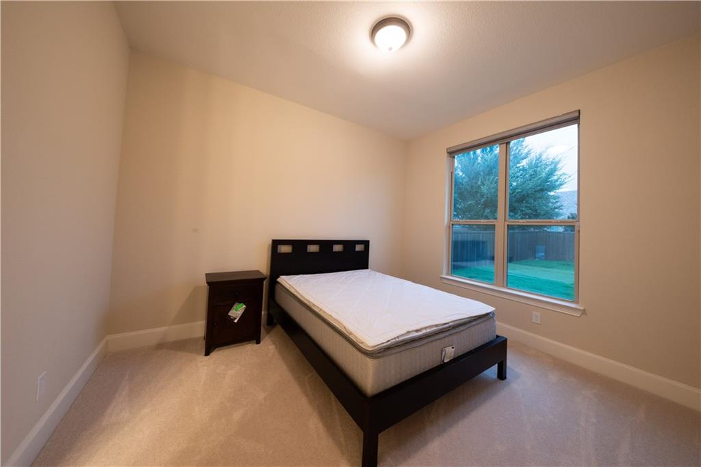 879 Grassy Shore Court Property Photo 21