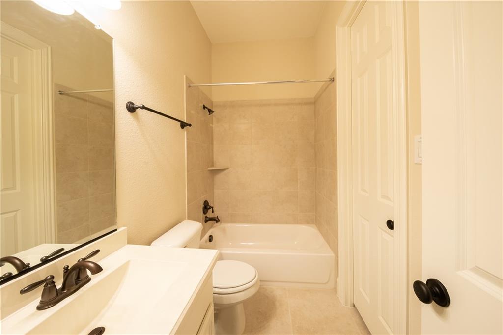 879 Grassy Shore Court Property Photo 22