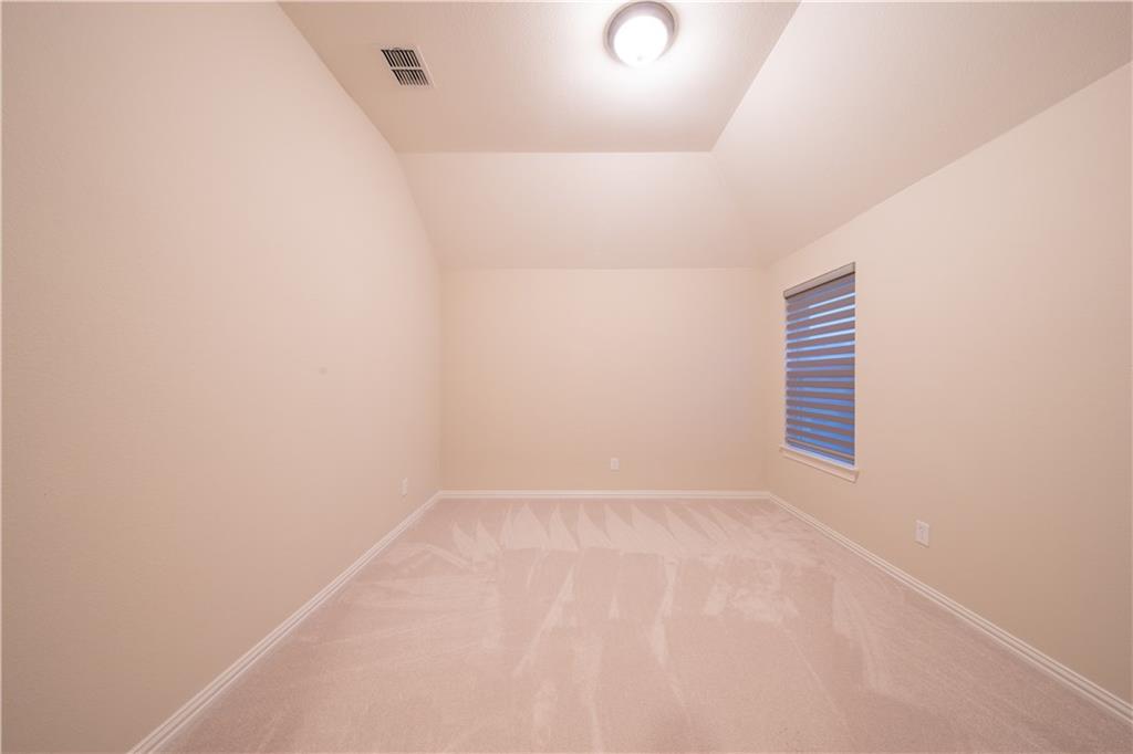 879 Grassy Shore Court Property Photo 29