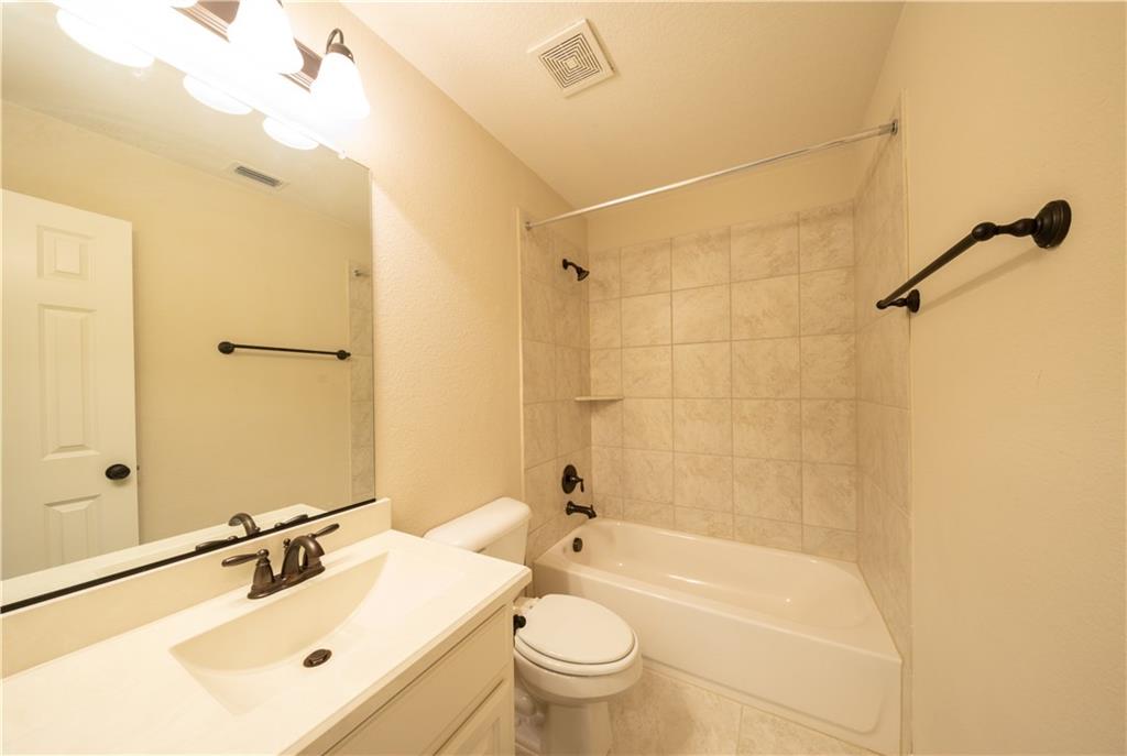 879 Grassy Shore Court Property Photo 31
