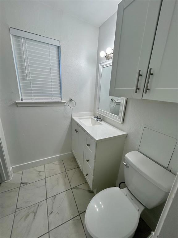 3616 Parkridge Drive 108 Property Photo 3