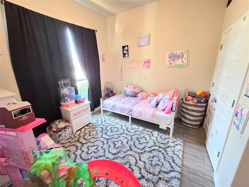 315 Boxer Street Property Photo 5