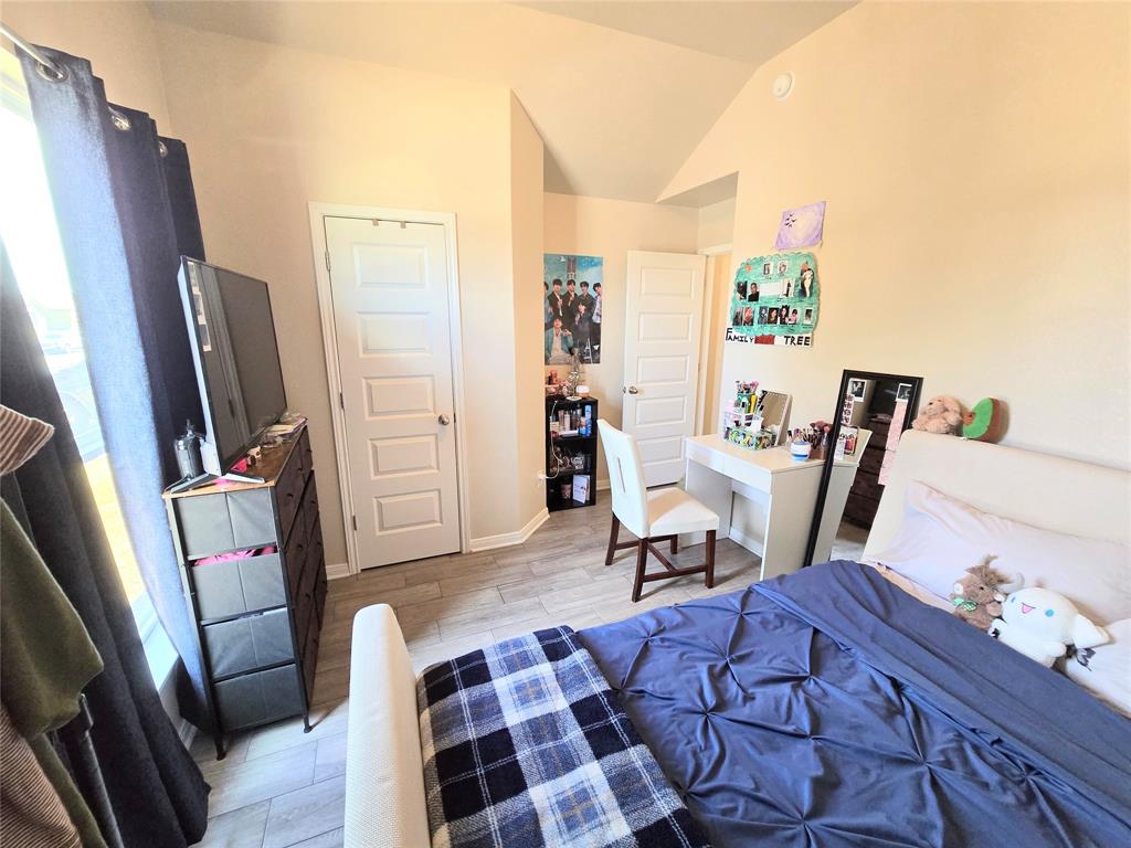 315 Boxer Street Property Photo 6