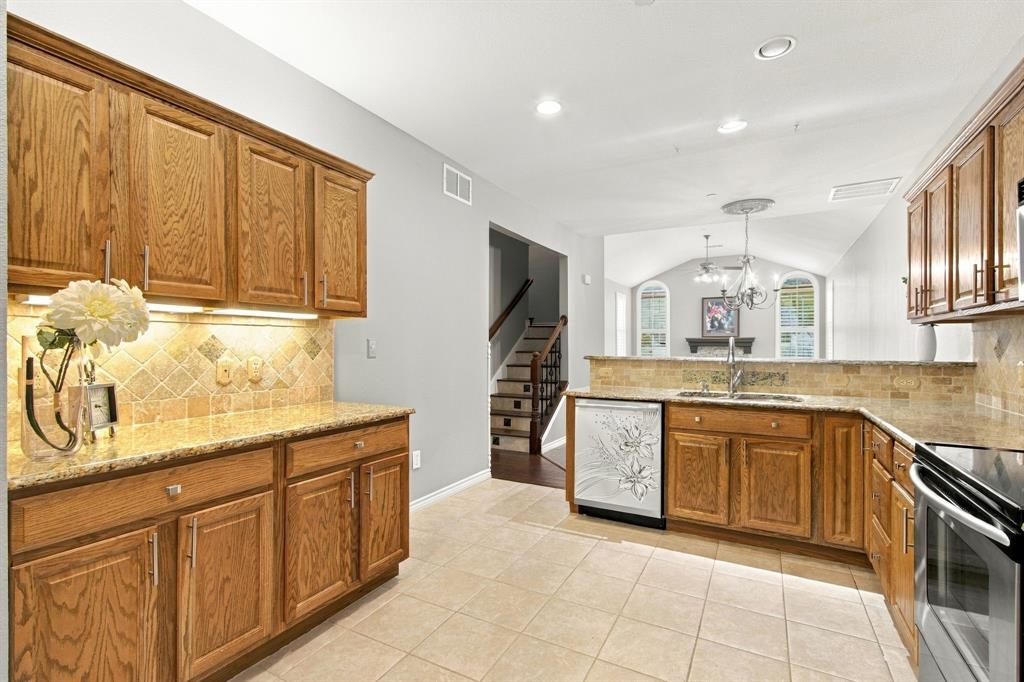 2601 Marsh Lane 293 Property Photo 12