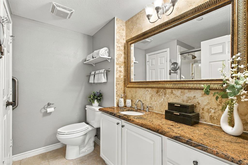 2601 Marsh Lane 293 Property Photo 16