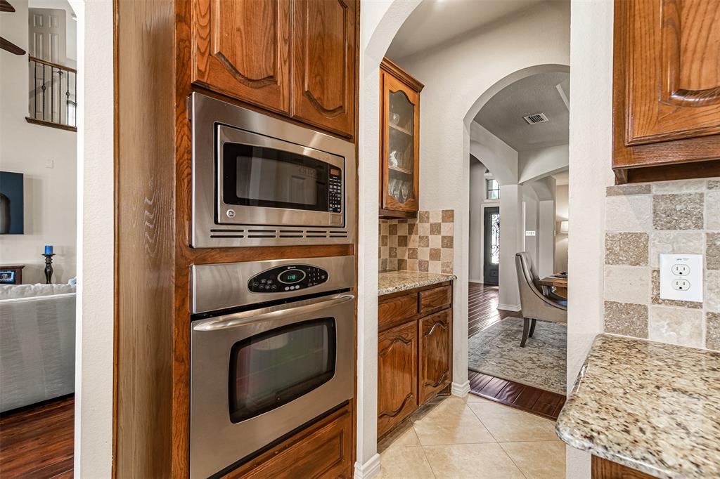 6928 Bent Spur Drive Property Photo 18