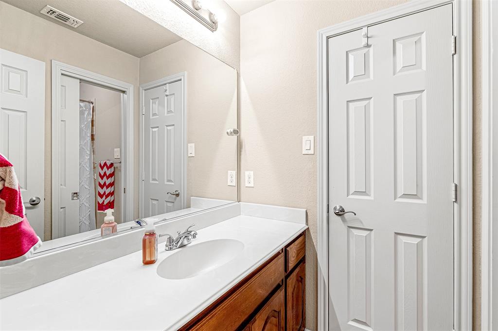 6928 Bent Spur Drive Property Photo 36