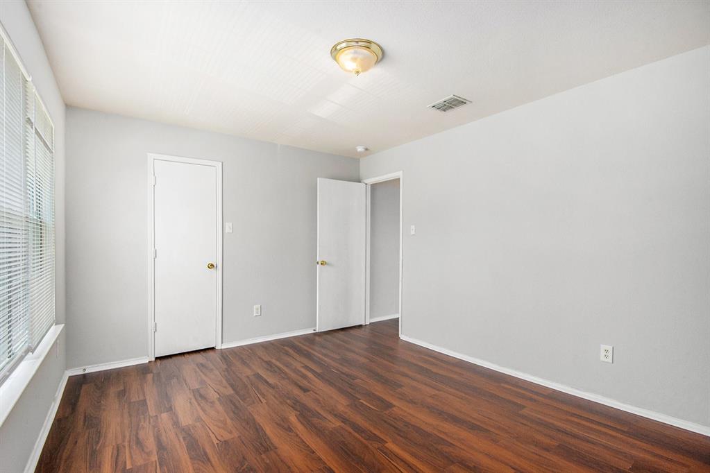 4225 Silverwood Trail Property Photo 16