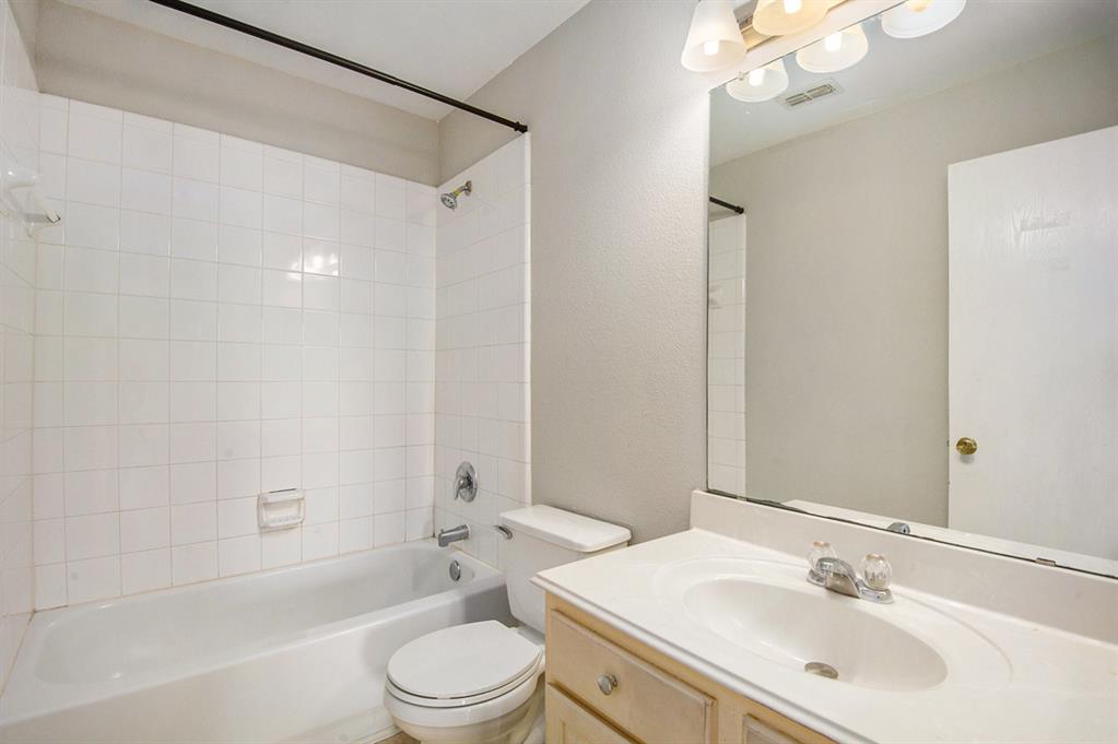 4225 Silverwood Trail Property Photo 19