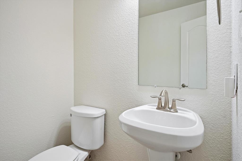 6940 Pascal Way Property Photo 11