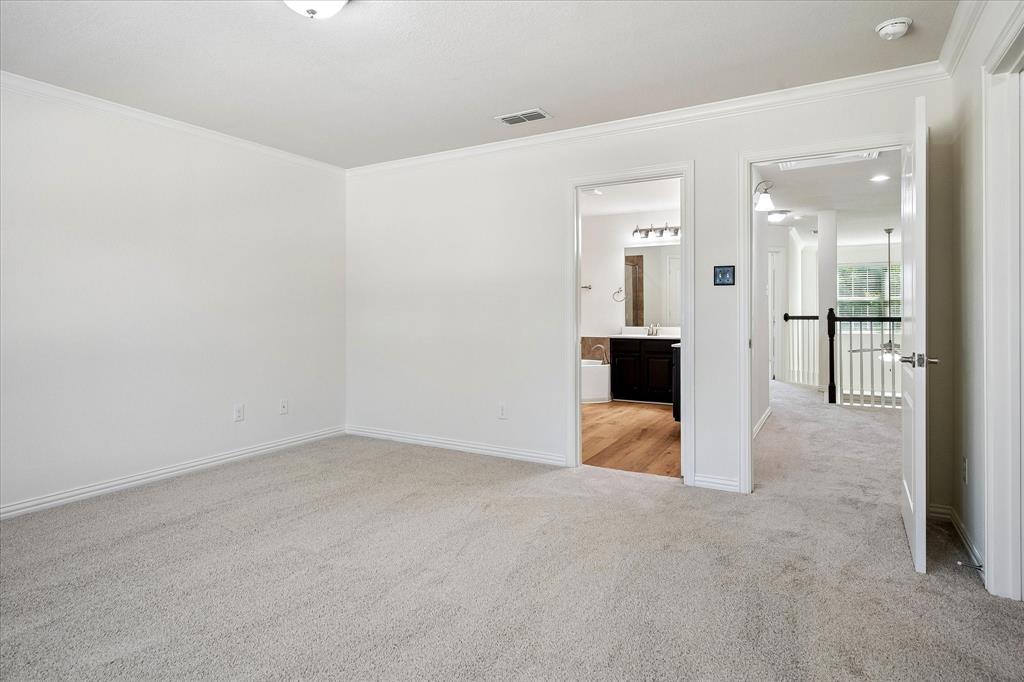 6940 Pascal Way Property Photo 12