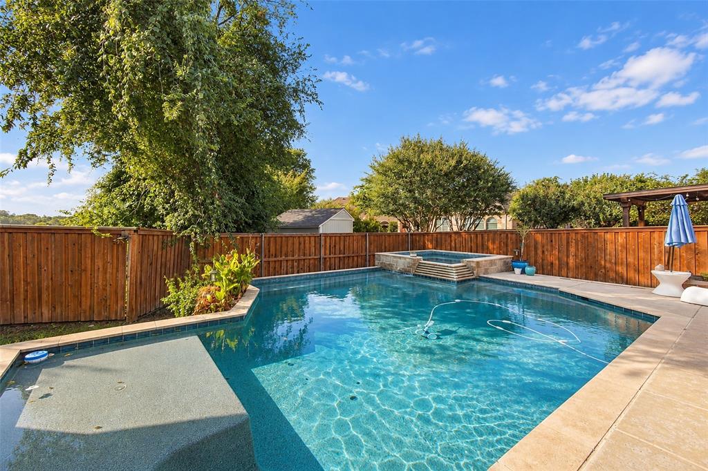 726 Celebrity Court Property Photo 1