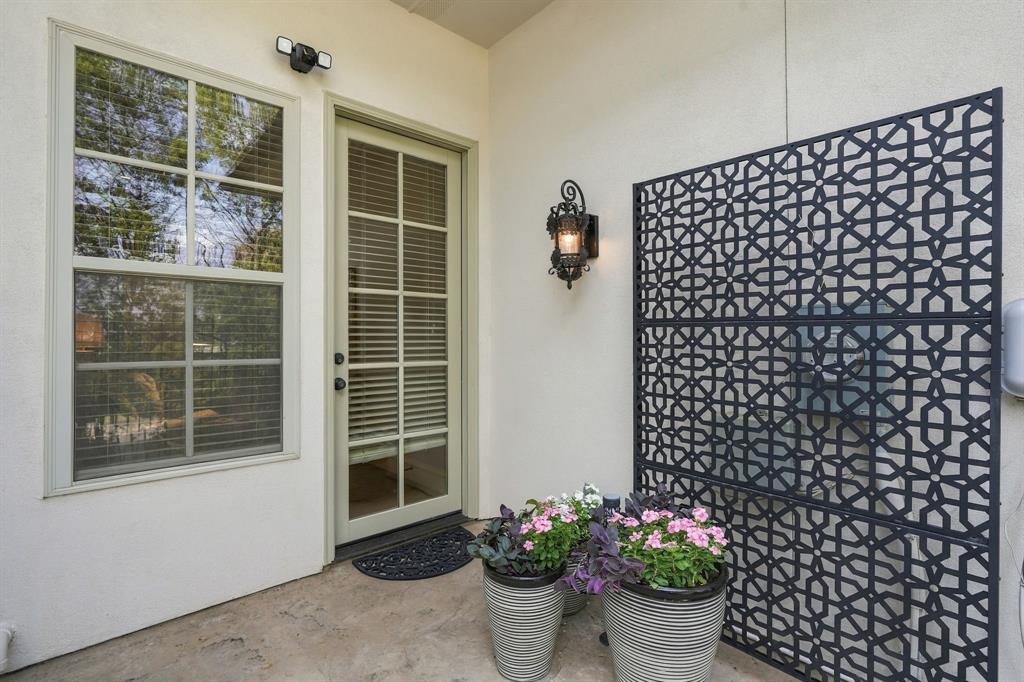 1721 Fountain Pass Drive Property Photo 35