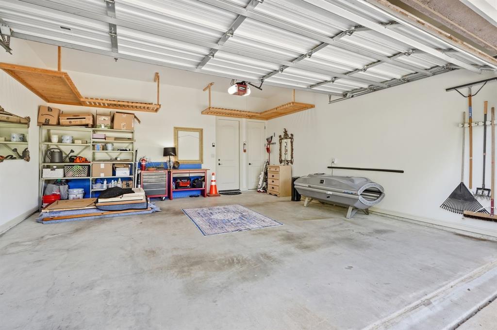 1721 Fountain Pass Drive Property Photo 37