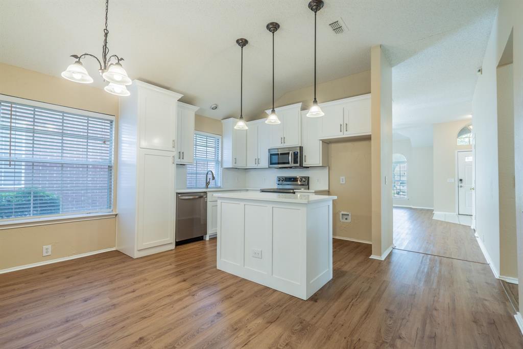 1828 Newton Drive Property Photo 10