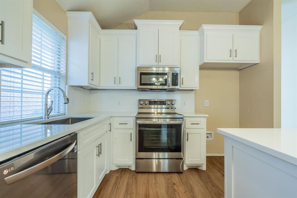 1828 Newton Drive Property Photo 13