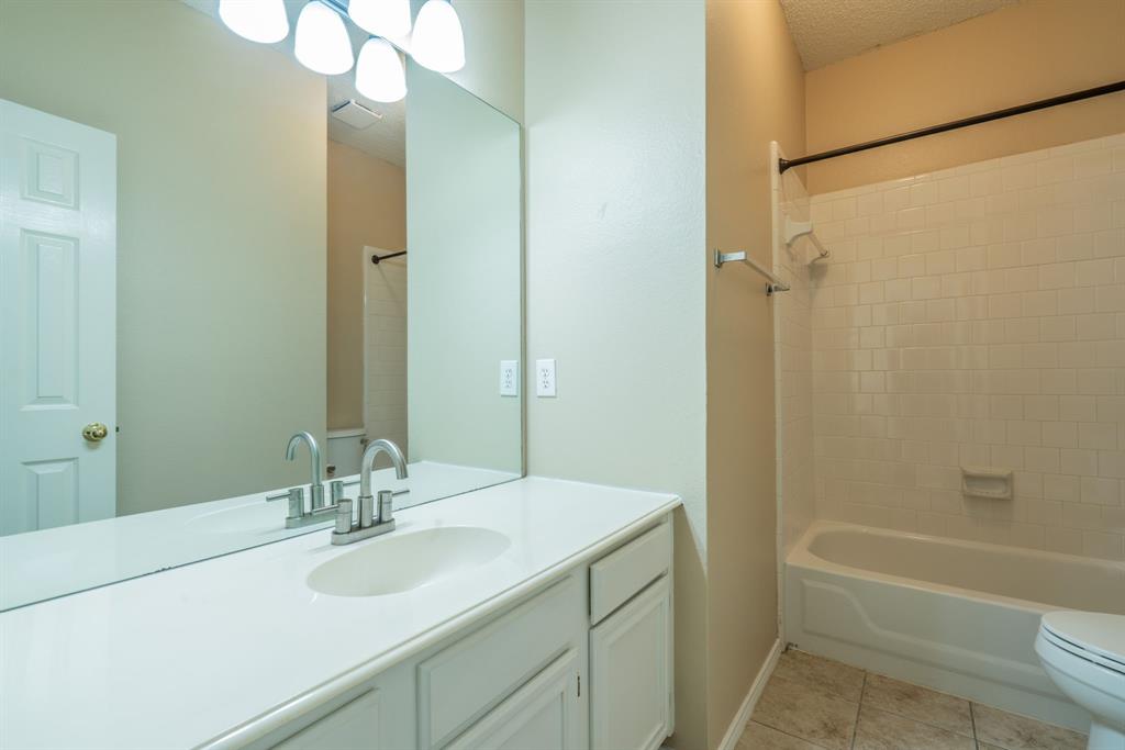 1828 Newton Drive Property Photo 22