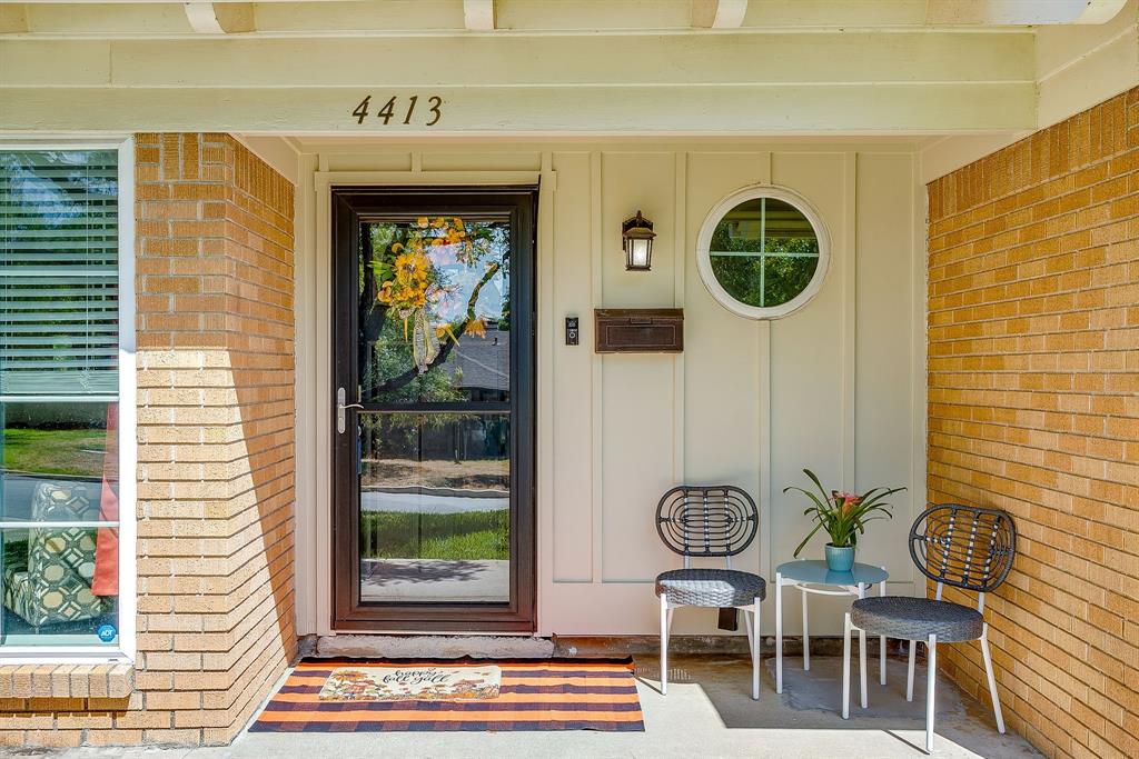 4413 Angus Drive Property Photo 3