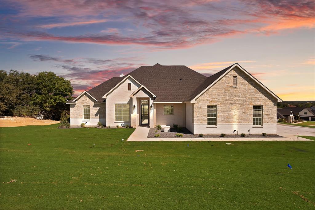 109 Top Flight Drive Property Photo 1