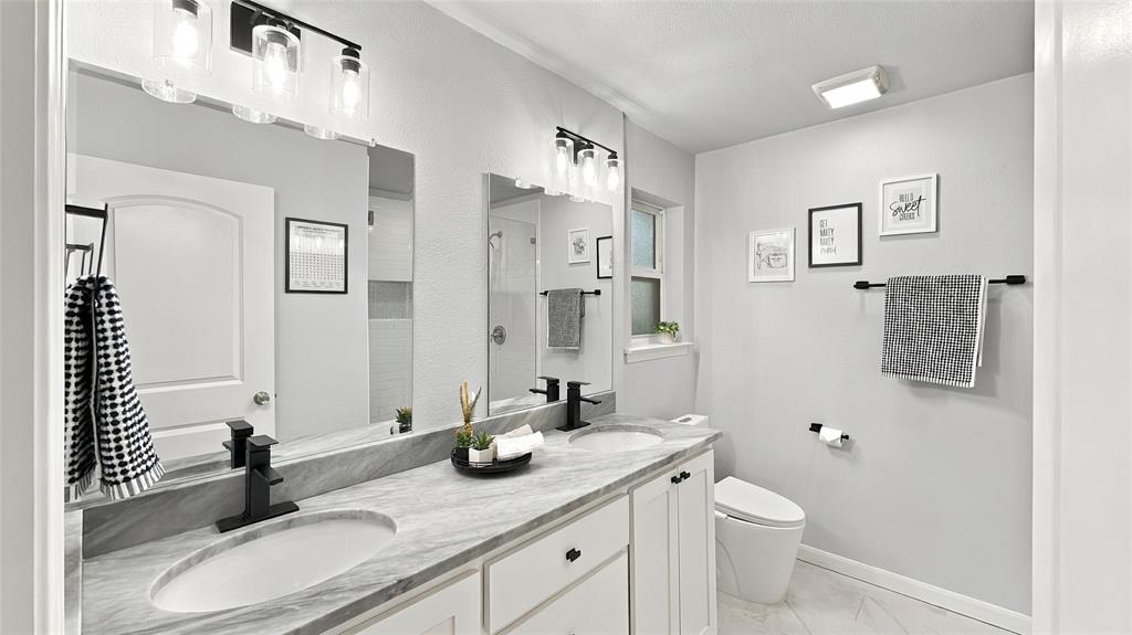 1800 Lexington Place Property Photo 13