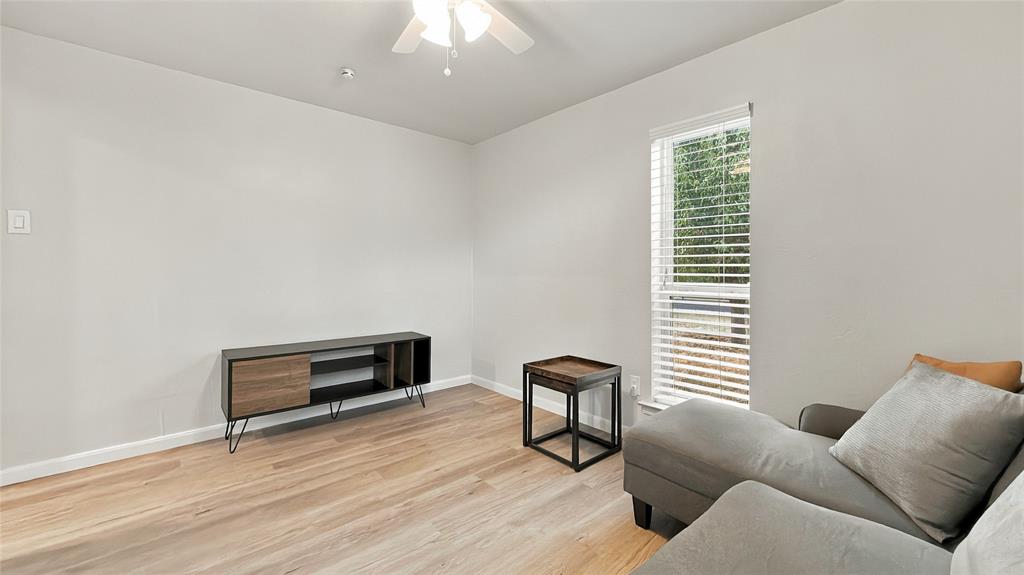 1800 Lexington Place Property Photo 17