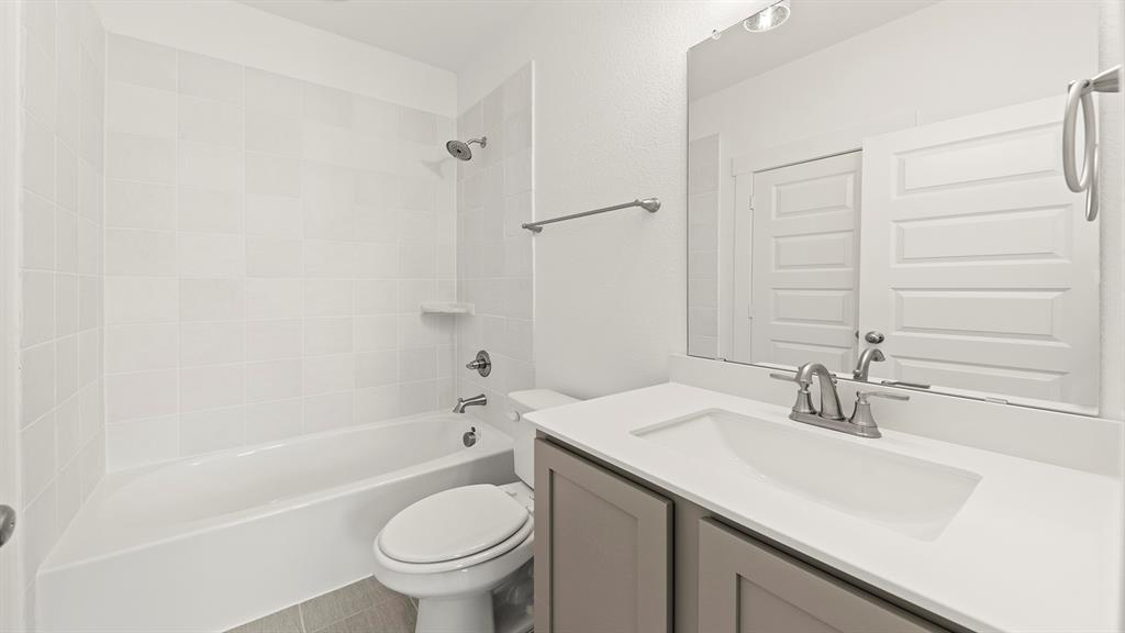 8813 Haste Lane Property Photo 23
