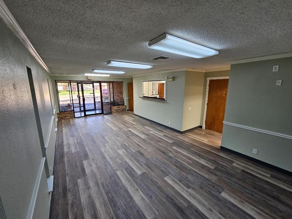 900 Whitehead Drive Property Photo 1