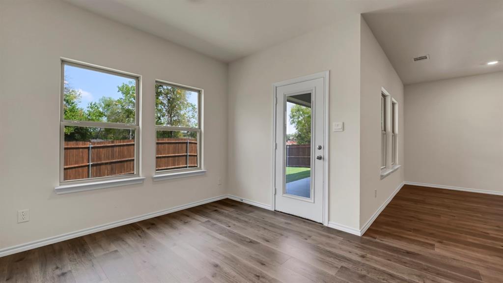 231 Yates Street Property Photo 3