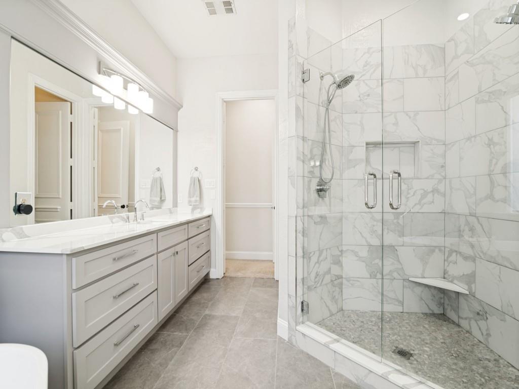 701 Starlight Pass Property Photo 16