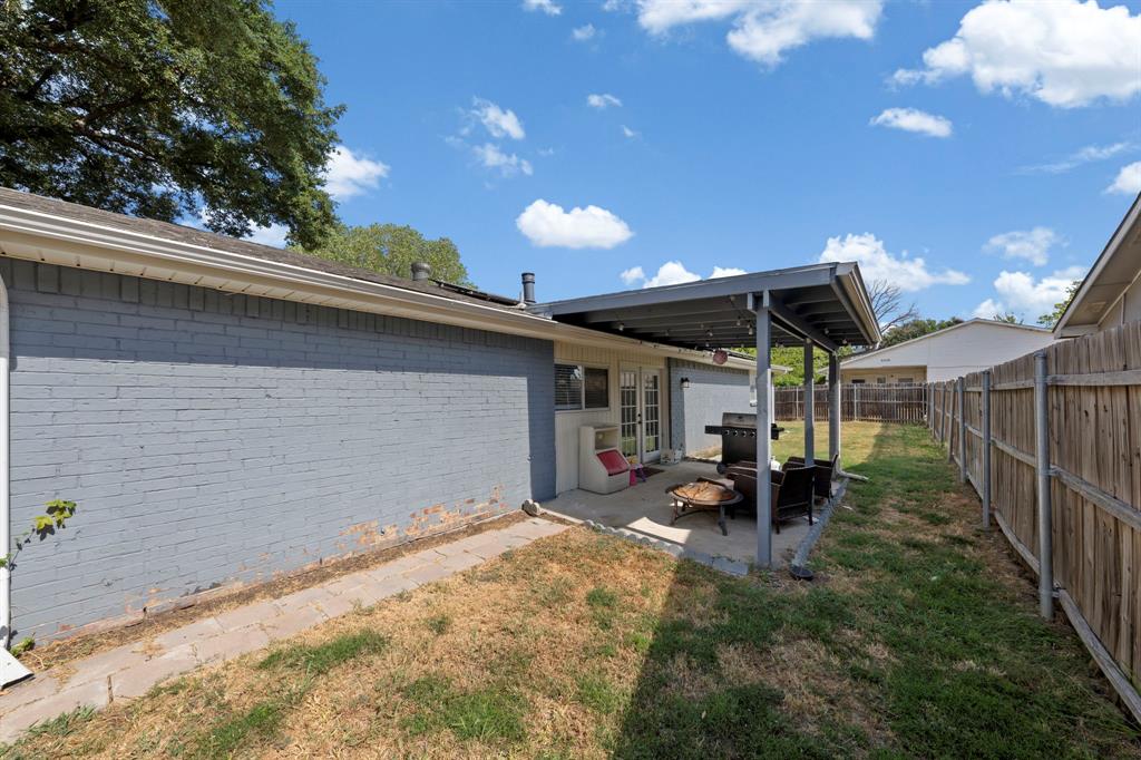 6009 Mimosa Lane Property Photo 11