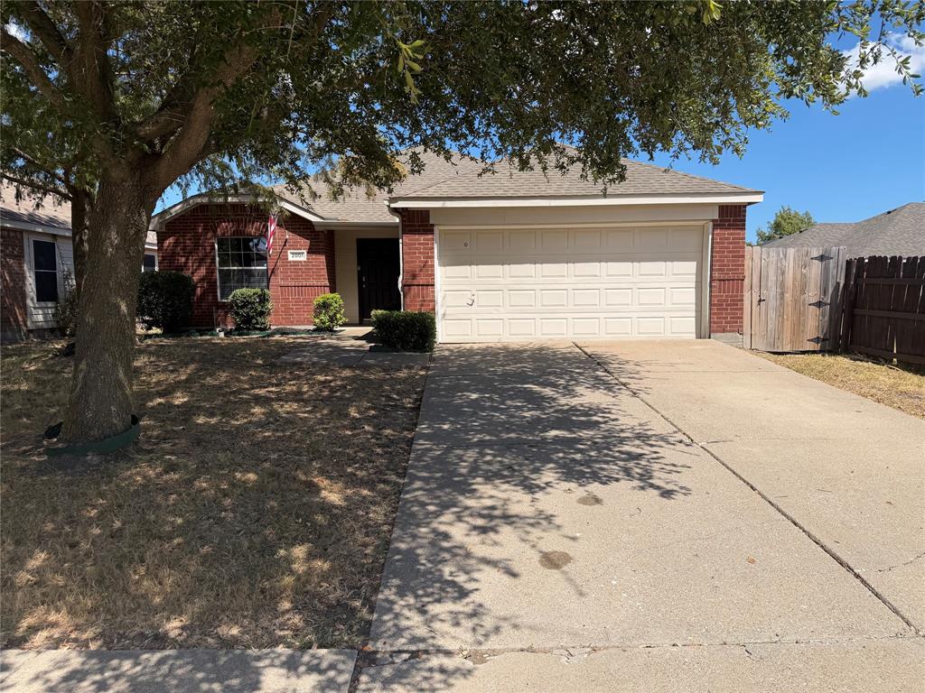 2001 Fairview Drive Property Photo 1