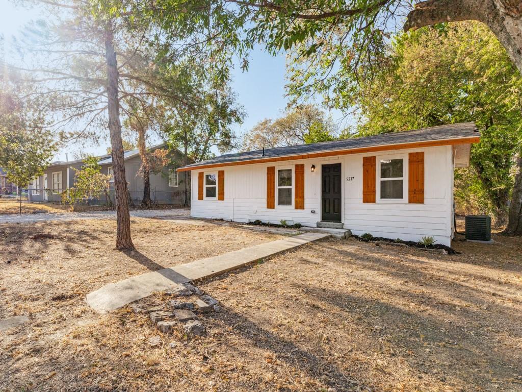 5217 Landino Street Property Photo 5