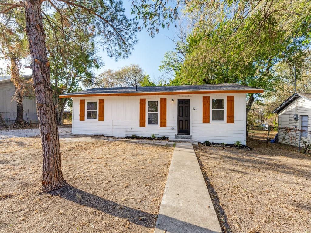 5217 Landino Street Property Photo 6