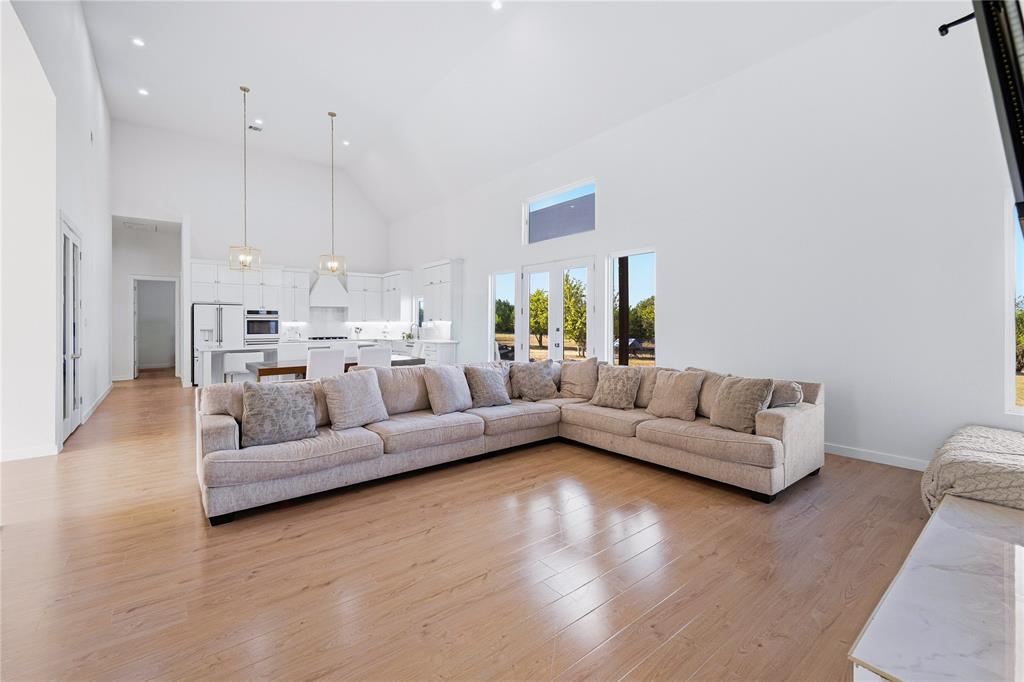 1045 Augustus Court Property Photo 12