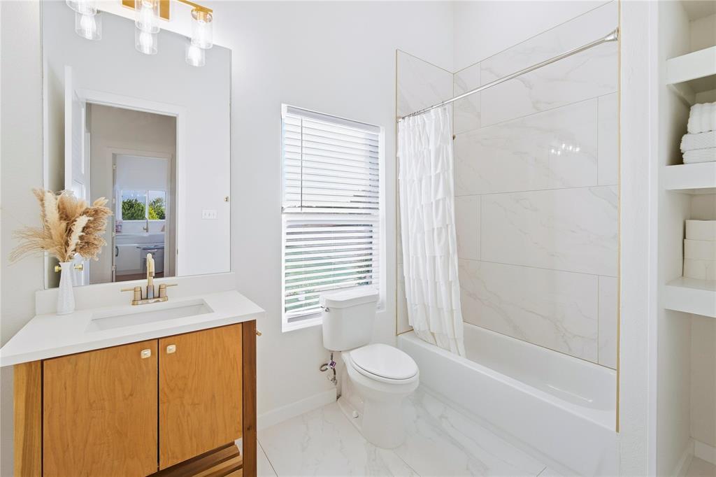 1045 Augustus Court Property Photo 19