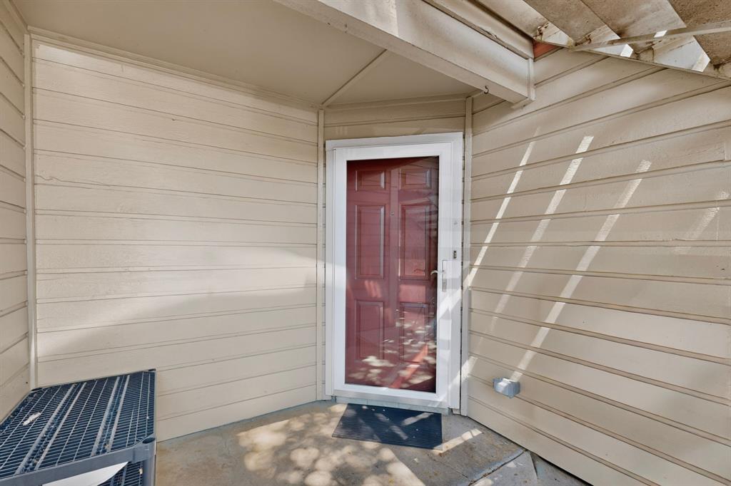 1909 Chasewood Circle 112 Property Photo 8