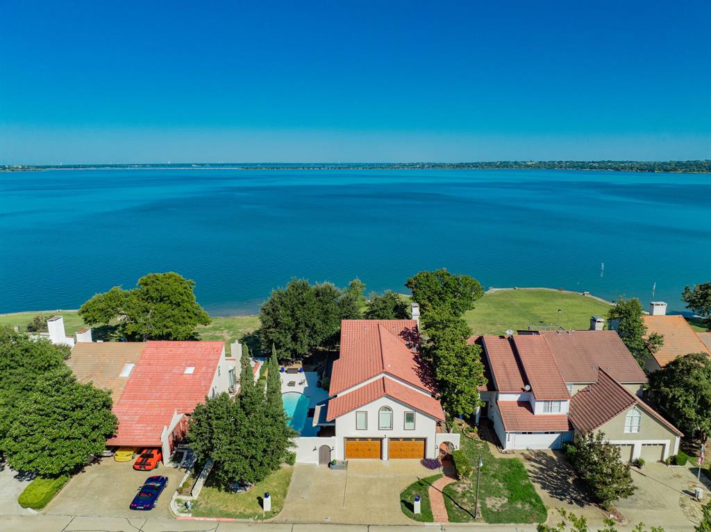 3422 Lakeside Drive Property Photo 1